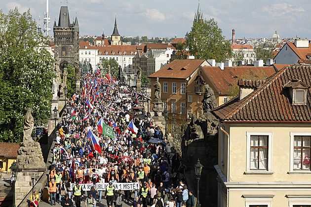 Vzpoura naštvaných Čechů před penzí. „Noví extremisté“ jsou lidé, co zahořkli