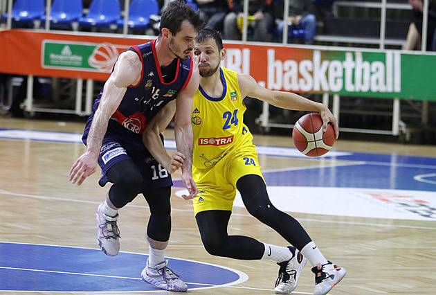 Basketbalisté Nymburka a Opavy jsou v semifinále, čeká je vzájemný souboj