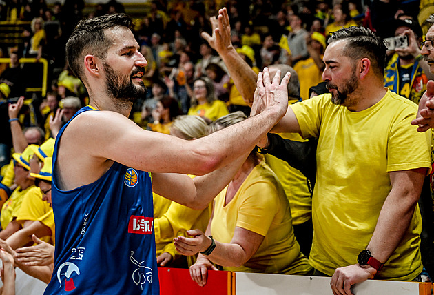 Gniadek po návratu k basketbalu a zisku titulu prodloužil v Opavě smlouvu