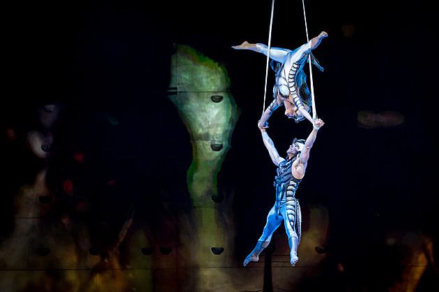 GLOSA: Cirque du Soleil přivezli prefabrikát vhodný do nákupního centra