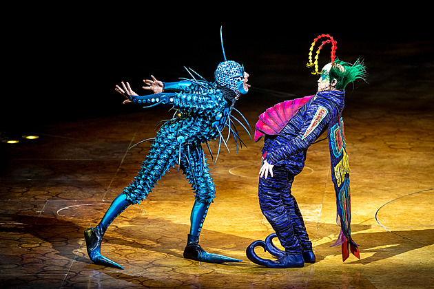 GLOSA: Cirque du Soleil přivezli prefabrikát vhodný do nákupního centra