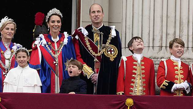 Příšerně bílý balkon, postěžovala si herečka při korunovaci a sklízí kritiku