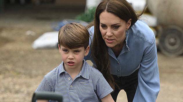 Královští pracanti. George, Charlotte i Louis byli za hvězdy oslav