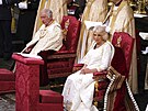 Britský král Karel III. a královna Camilla bhem korunovaního obadu ve...