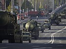 Ruská armáda smuje na Rudé námstí v Moskv na vojenskou pehlídku ke Dni...