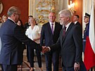 Prezident Petr Pavel povil ministra Mikuláe Beka vedením kolství a jmenoval...