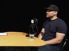 Rostislav Olesz bhem rozhovoru pro podcast Z voleje.