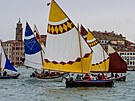 Plachetnice, kter� se na slavnostech Navalis uk�ou v Praze.