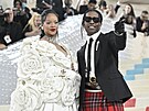 Rihanna a A$AP Rocky na Met Gala (New York, 1. kvtna 2023)