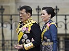 Thajský král Mahá Vatirálongkón alias Ráma X. a královna Suthida na korunovaci...