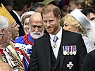 Princ Harry pi odchodu z Westminsterského opatství po korunovaci britského...