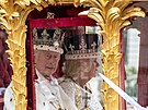 Britský král Karel III. a královna Camilla po korunovaci (Londýn, 6. kvtna...