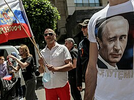 Tiko s mrkajícím Putinem. I v Libanonu se lze dokat projev podpory Rusku....