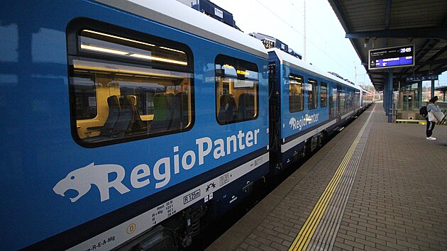 Novou jednotku RegioPanter nasadily esk drhy na trati slo 250 mezi Havlkovm Brodem a rem nad Szavou.