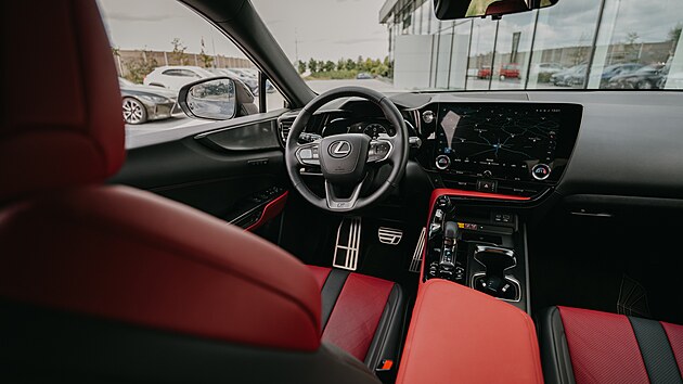 Luxusn interir Lexusu NX