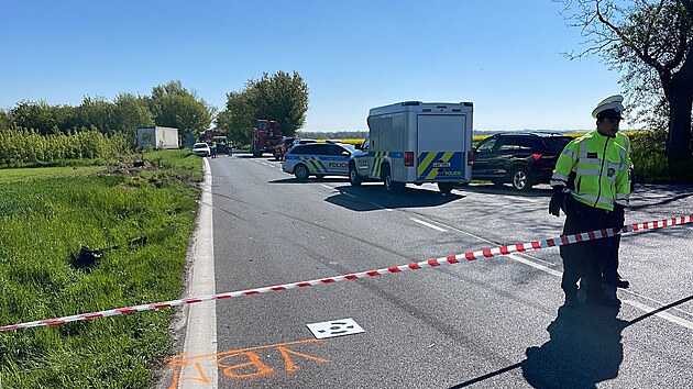 Nehoda osobnho a nkladnho vozidla u Mlnickho Vtelna. (9. kvtna 2023)