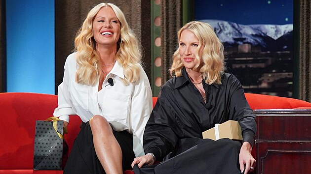 Simona Krainov� se sestrou Yvonou Mal��ovou v Show Jana Krause