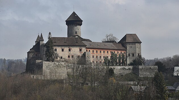 Hrad Sovinec je vjimen svm masivnm baroknm opevnnm, kter vzniklo v dob ticetilet vlky.