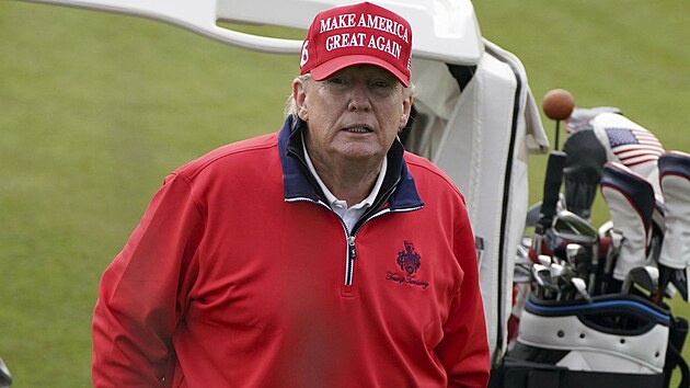 Bval americk prezident Donald Trump na golfu ve svm resortu ve Skotsku (3. kvtna 2023)