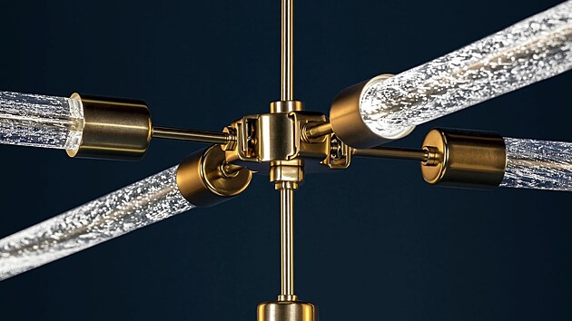 Preciosa - detail propojen� k�i���lov�ch ty�� instalace Crystal Beat