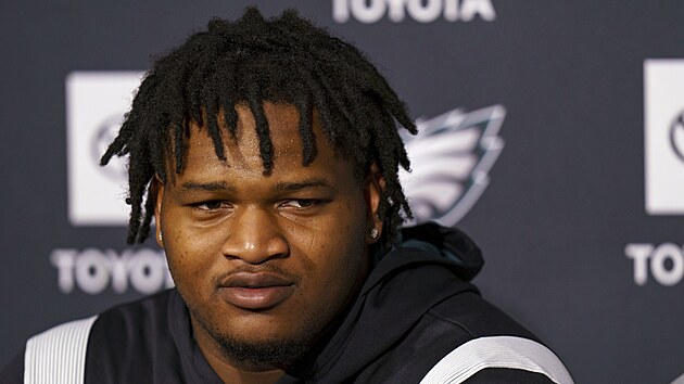 Jalen Carter na tiskov konferenci Philadelphia Eagles