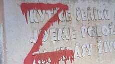Neznámý vandal pomáral pomník sovtských vojsk v Dín písmeny Z. (8. kvtna...