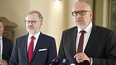Premiér Petr Fiala (ODS) uvedl do funkce ministra školství Mikuláše Beka...