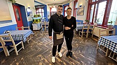 Rados�aw Adam Kleczaj má polské p�edky. Z Polska je také jeho �ena. V originále...