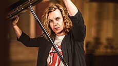 Nkolik let u chystá svj návrat na hudební výsluní, kde se naposledy hál...