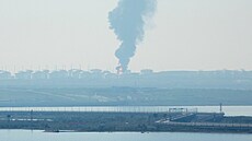 V ruském Krasnodarském kraji vypukl rozsáhlý po�ár ve skladu pohonných hmot....