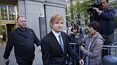 Zpěvák Ed Sheeran míří k soudu