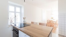 Ostrvek me slouit i k píleitostnému stolování nebo jako snídaový pult.