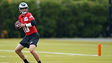 Tanner McKee na tréninku Philadelphia Eagles