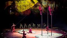 Kanadský novocirkusový soubor Cirque du Soleil pivezl do Prahy svou show Ovo...