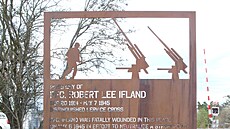 Památník v Bdenvsi, kde zemel americký voják Robert Lee Ifland.