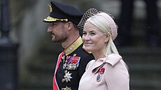 Norský korunní princ Haakon a korunní princezna Mette-Marit na korunovaci...