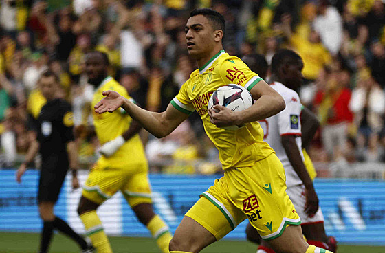 Mustafa Muhamad z Nantes oslavuje gól.