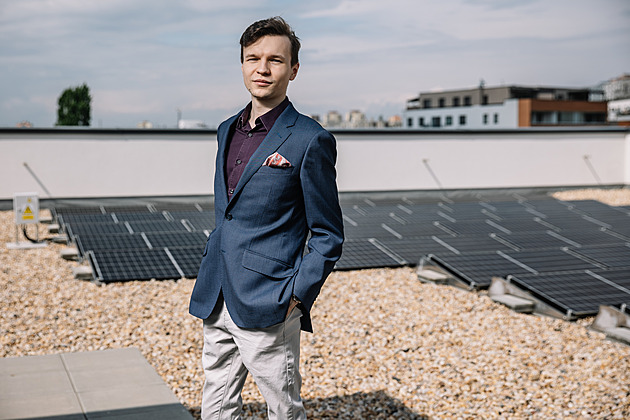 Soláry, co vydělávají i v noci. Do pěti let chceme na burzu, říká mladý šéf