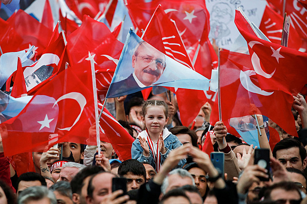 Zůstane Erdogan u moci? Opozice slibuje „opravdovou demokracii", ne každý jí věří