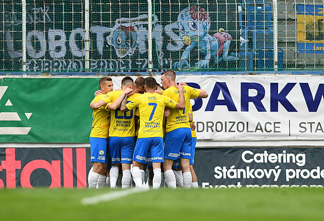 Teplice - Zlín 2:1, hosté dotahovali. V závěru přišli o gól kvůli hře rukou