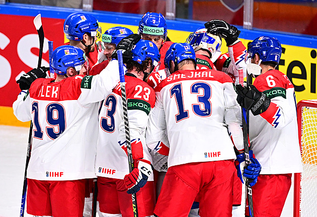 Černoch se zděsil: To je v pr... Dohrál, ale koleno bolí. Soupeře neviní