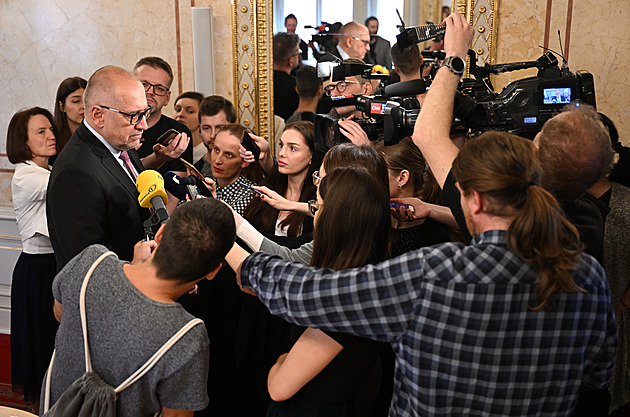 Nové přijímačky stihneme, slibuje ministr Bek. Co doporučuje studentům, aby se úspěšně přihlásili?