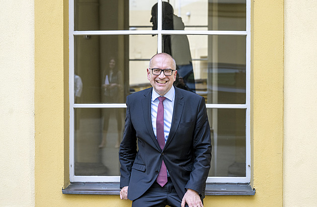 Revoluce ve školství? Zrušila by se devátá třída, povinně by měly děti studovat deset let, navrhuje ministr Bek