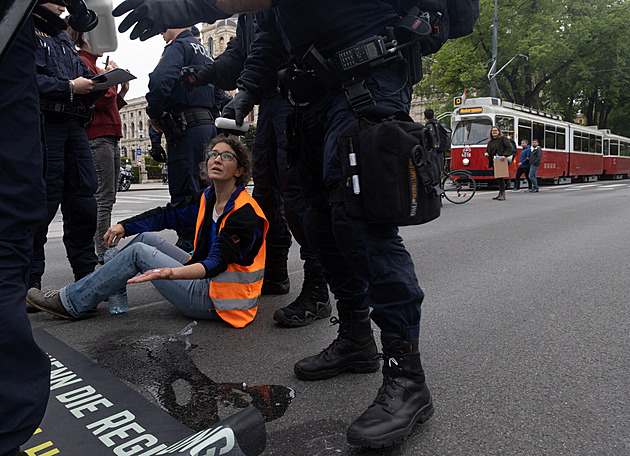 Aktivisté z Poslední generace se zaměří na superbohaté. Ohlásili letní pauzu