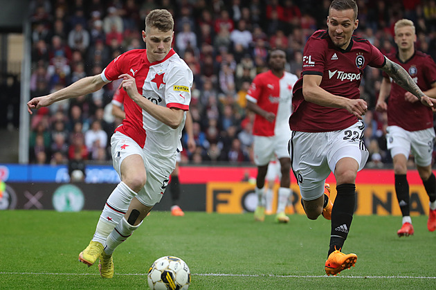ONLINE: Slavia - Sparta, domácí s Bořilem, hosté bez Kairinena
