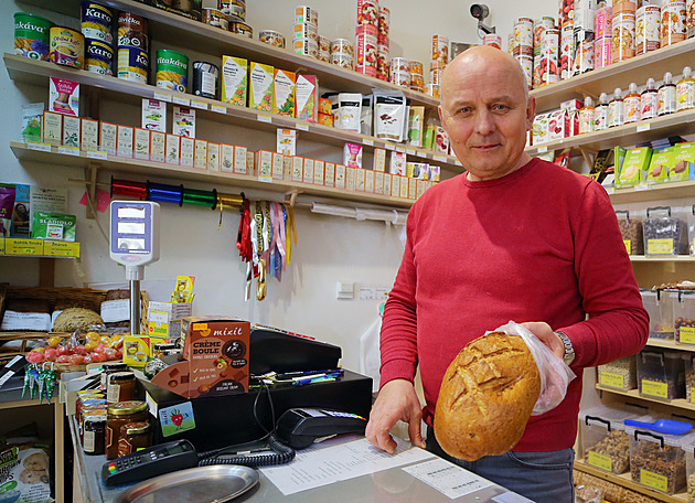 Supermarkety pro nás nejsou konkurence, říká prodejce bezlepkových potravin