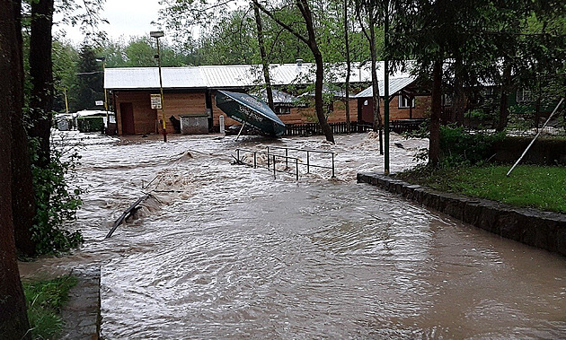 Déšť rozvodnil toky na východě Česka, pršet tu bude až do čtvrtka