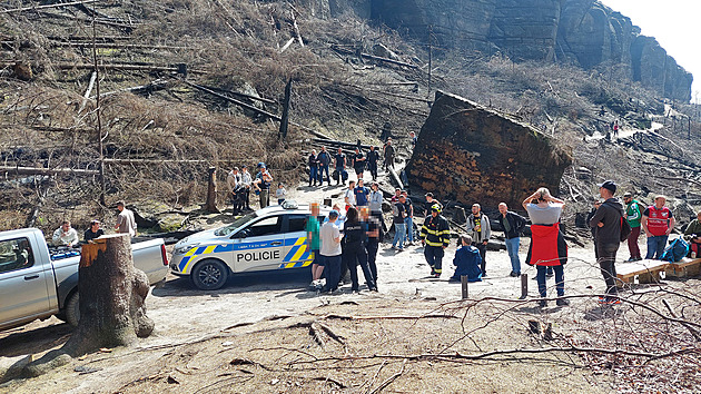 Policie obvinila opilého Němce, že pyrotechnikou zapálil České Švýcarsko