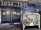 Z výstavy v Národním technickém muzeu ke 100. výroí zahájení rozhlasového...