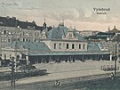 Dobový pohled, který zobrazuje praské secesní nádraí Vyehrad. (1910)